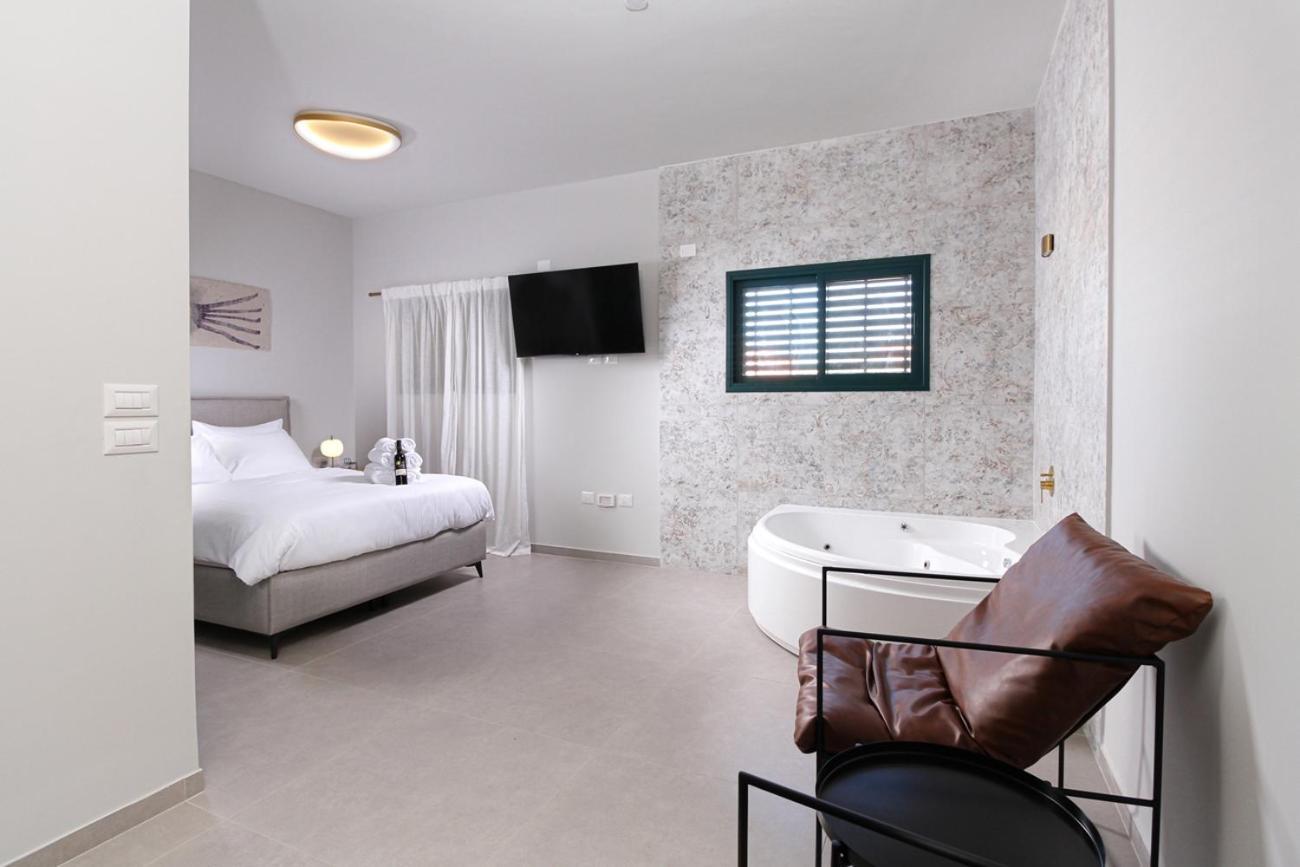 Villa 49 Boutique Zikhron Ya'akov Exterior foto