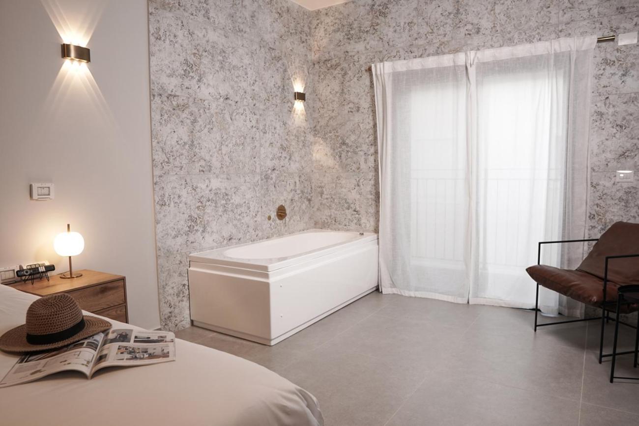 Villa 49 Boutique Zikhron Ya'akov Exterior foto