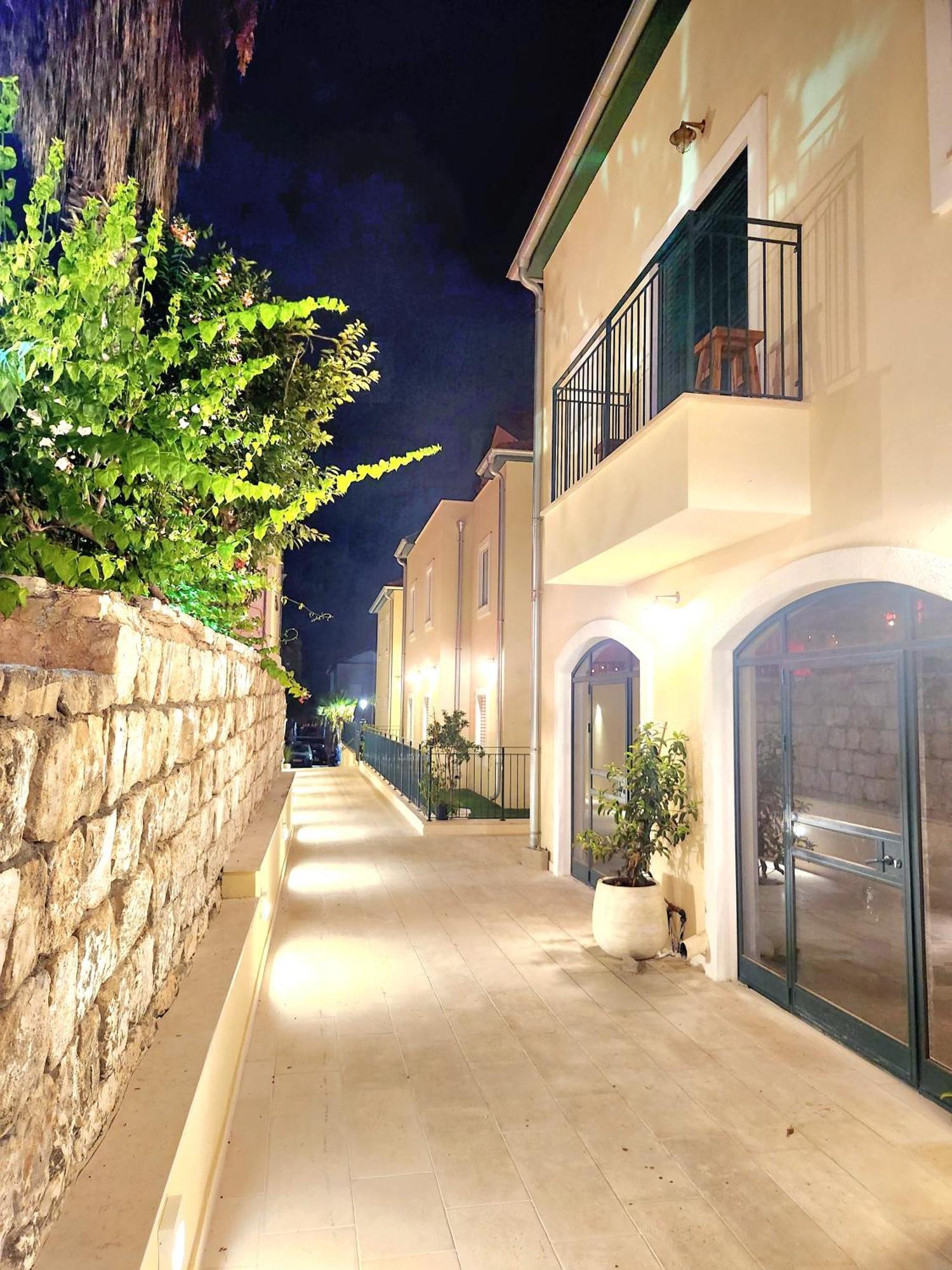 Villa 49 Boutique Zikhron Ya'akov Exterior foto